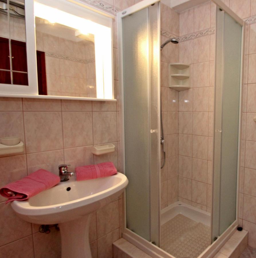 Apartman Ornela Пореч Екстериор снимка