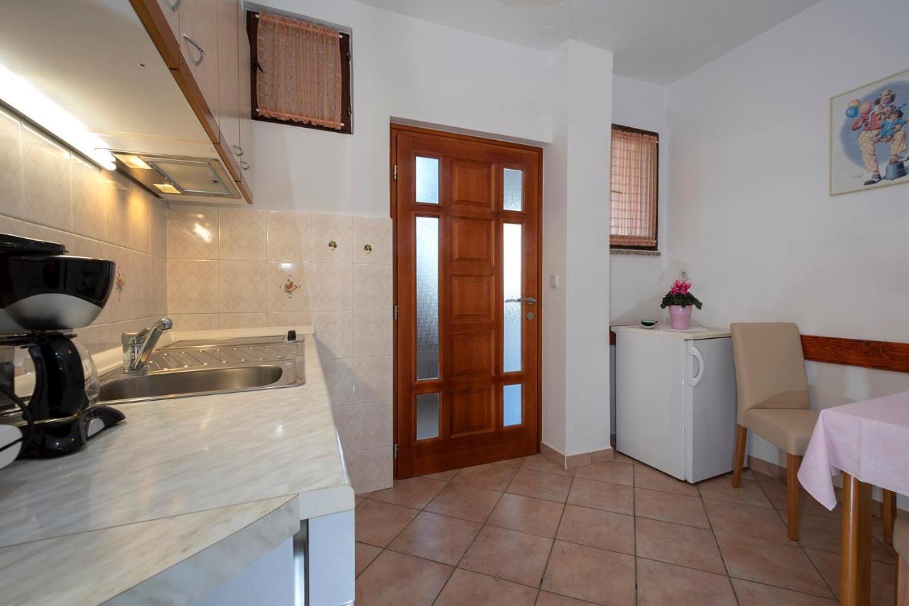 Apartman Ornela Пореч Екстериор снимка